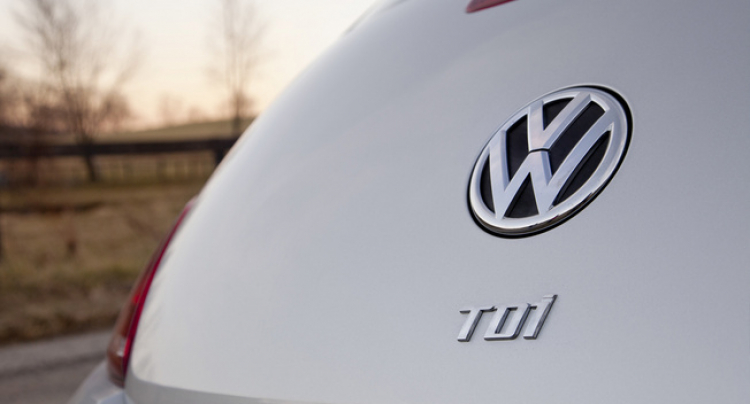 Dính scandal khí thải, doanh số thương hiệu VW giảm 5%, tập đoàn giảm 2%