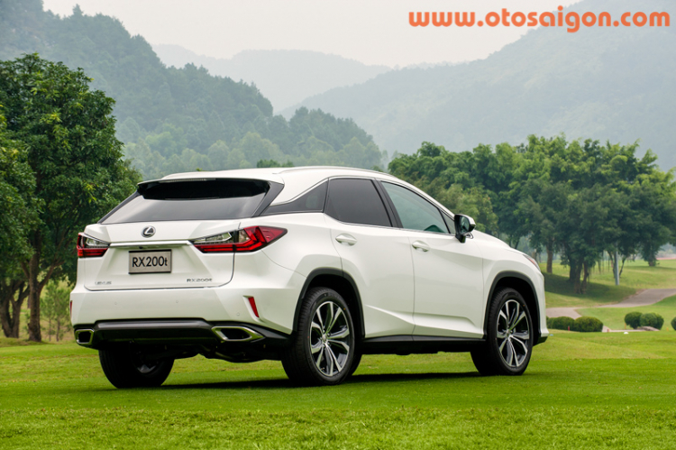 Lexus RX 2016 giá từ 3,060 tỷ đồng tại Việt Nam