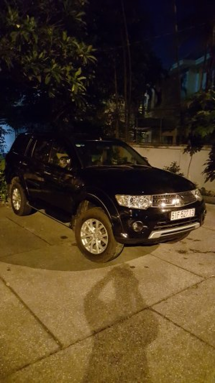 Mitsubishi PajeroSport và Toyota Fortuner