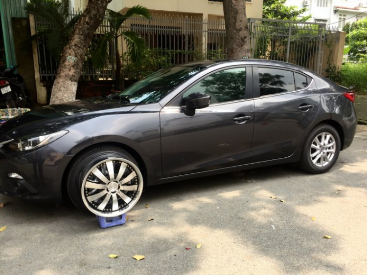 Quá trình nâng cấp Mazda3 của Thần Đèn tại khactrungoto. Quá trình nâng cấp Mazda3 của Thần Đèn tại khactrungoto.