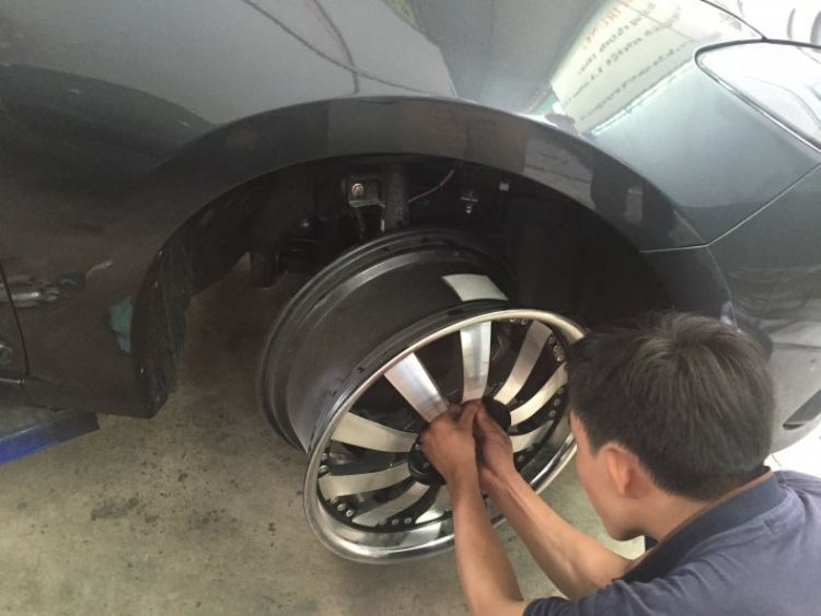 Quá trình nâng cấp Mazda3 của Thần Đèn tại khactrungoto. Quá trình nâng cấp Mazda3 của Thần Đèn tại khactrungoto.