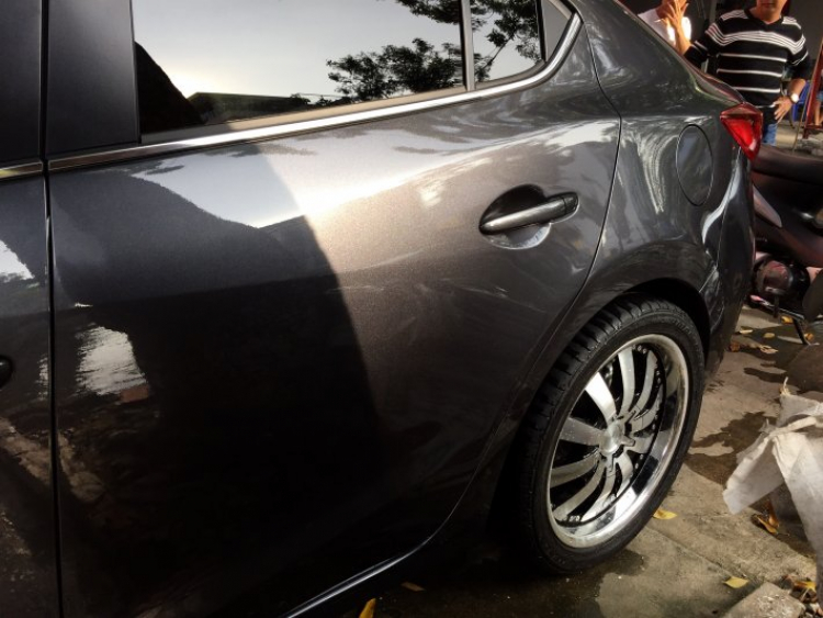 Quá trình nâng cấp Mazda3 của Thần Đèn tại khactrungoto. Quá trình nâng cấp Mazda3 của Thần Đèn tại khactrungoto.
