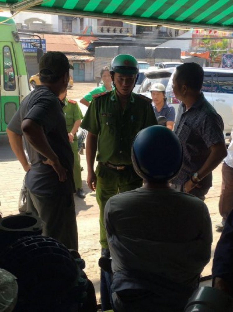 Bẻ kiếng xe trong vòng 1 nốt nhạc