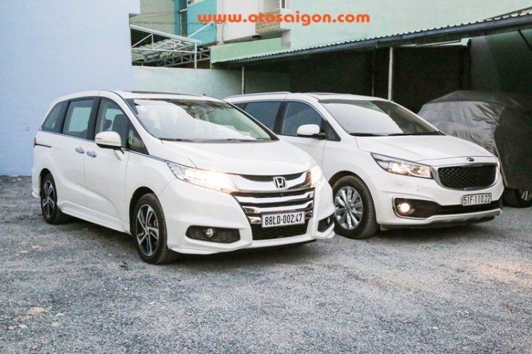 So sánh bộ đôi xe gia đình Honda Odyssey và Kia Sedona tại Việt Nam