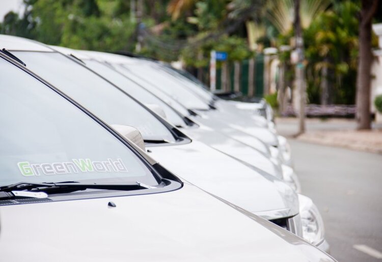 TỰ LÁI XE VỀ QUÊ TỰ LÁI XE VỀ QUÊ