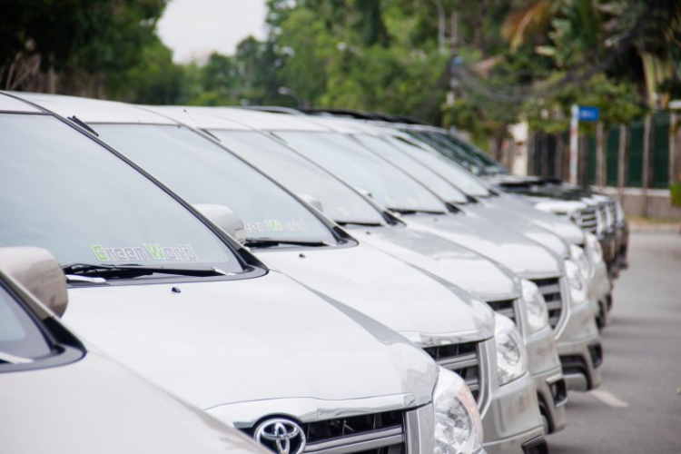 Thuê xe tự lái từ mùng 1-3 Tết