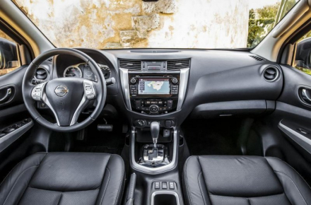 nissan0navara-2015-web-0009.jpg