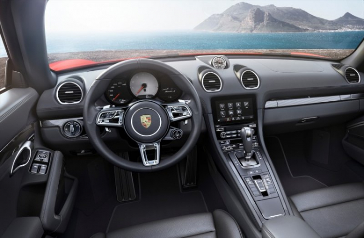 Porsche 718 Boxster đẹp rạng ngời trong video mới