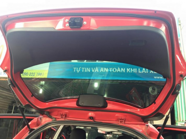 Cửa sau của SPARK LT 2015 Cửa sau của SPARK LT 2015