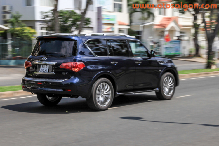 Đánh giá Infiniti QX80 2016: Lực lưỡng – sang trọng Đánh giá Infiniti QX80 2016: Lực lưỡng – sang trọng