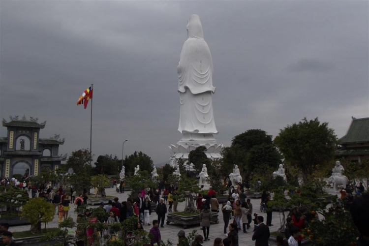 Miền Trung Du Xuân Ký - Gia Đình Nhỏ và Chuyến Phượt Ăn Tết Xa Nhà.