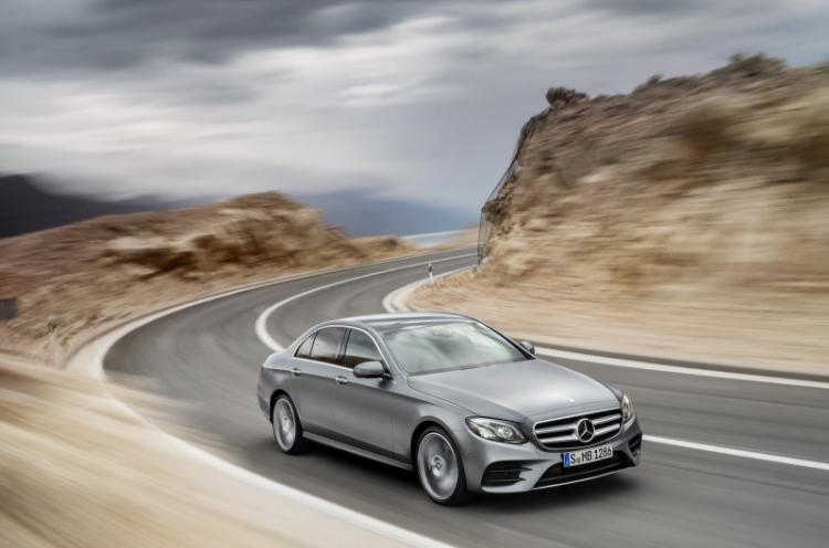 Chi tiết động cơ dầu mới trên Mercedes-Benz E-Class