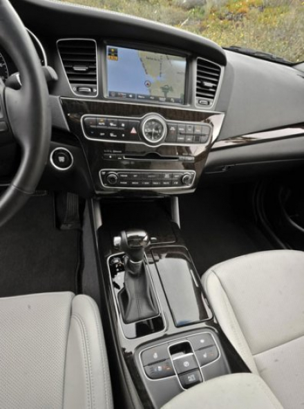 KIA CADENZA 2015 USA.jpg