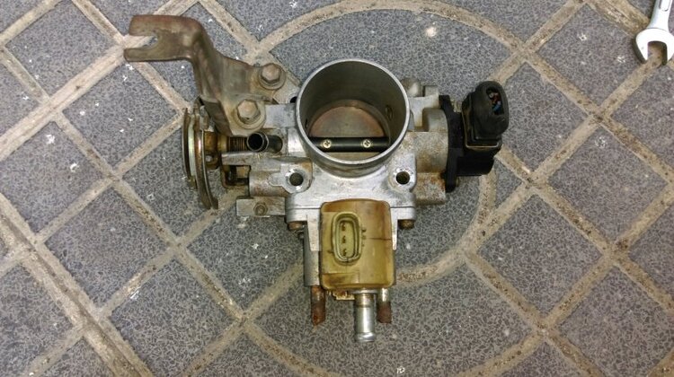 Camry: Trao đổi kinh nghiệm sửa chữa, phụ tùng Camry 8X 9X 0X (Đời 86 đến 2000) Camry: Trao đổi kinh nghiệm sửa chữa, phụ tùng Camry 8X 9X 0X (Đời 86 đến 2000)