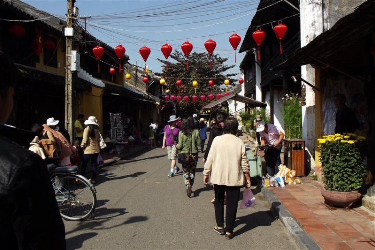 Miền Trung Du Xuân Ký - Gia Đình Nhỏ và Chuyến Phượt Ăn Tết Xa Nhà.