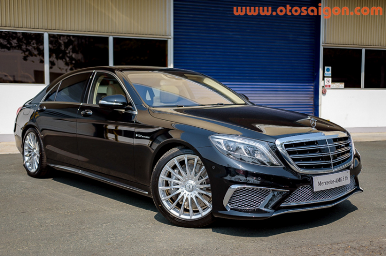 Cận cảnh Mercedes-AMG S65 giá 12,8 tỷ đồng tại Việt Nam