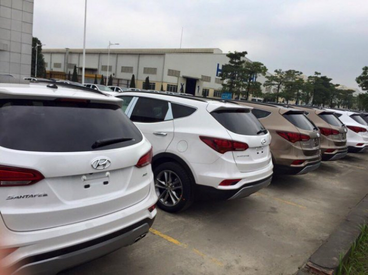 SantaFe 2016 xuất hiện tại nhà máy Hyundai Ninh Bình, sẵn sàng ra mắt tại Việt Nam