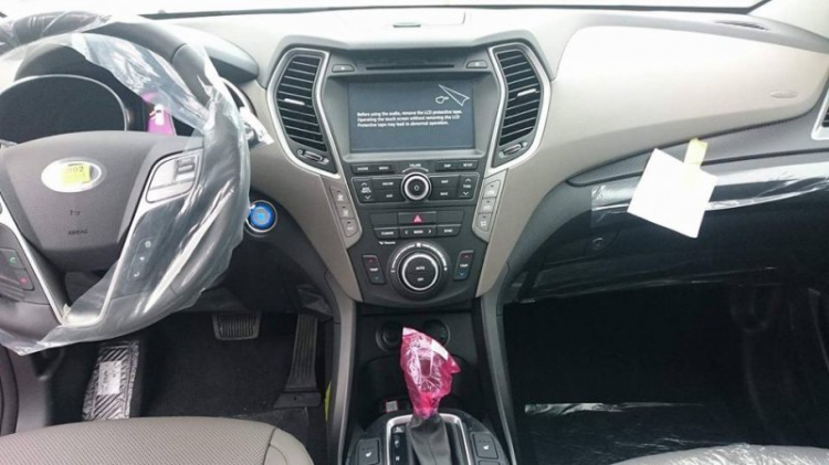 SantaFe 2016 xuất hiện tại nhà máy Hyundai Ninh Bình, sẵn sàng ra mắt tại Việt Nam SantaFe 2016 xuất hiện tại nhà máy Hyundai Ninh Bình, sẵn sàng ra mắt tại Việt Nam