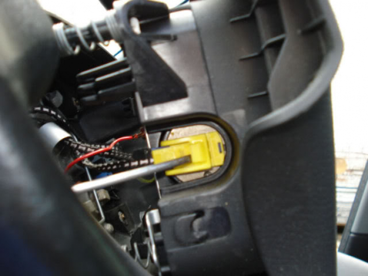 DIY : Sửa cần gạt đèn xi nhan PEUGEOT DIY : Sửa cần gạt đèn xi nhan PEUGEOT