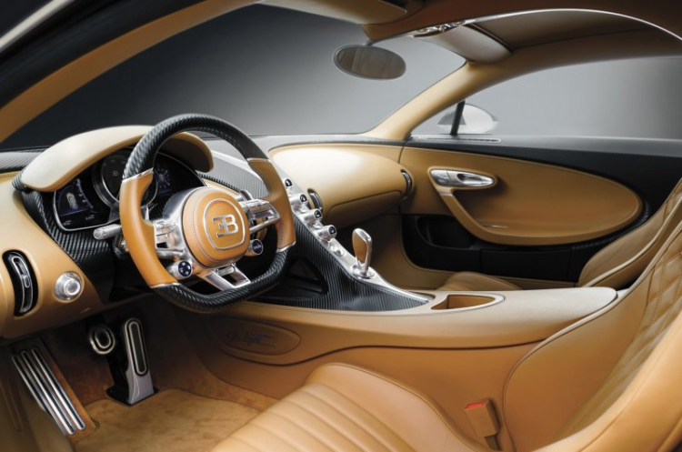 Siêu xe Bugatti Chiron giá 2,6 triệu USD, mạnh 1.500 mã lực