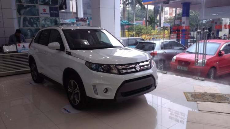 Suzuki Vitara 2016 đủ màu nhé các Bác.