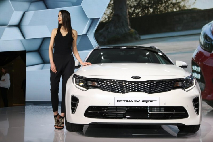 Kia Optima Sportswagon đẹp rạng ngời dành riêng cho châu Âu