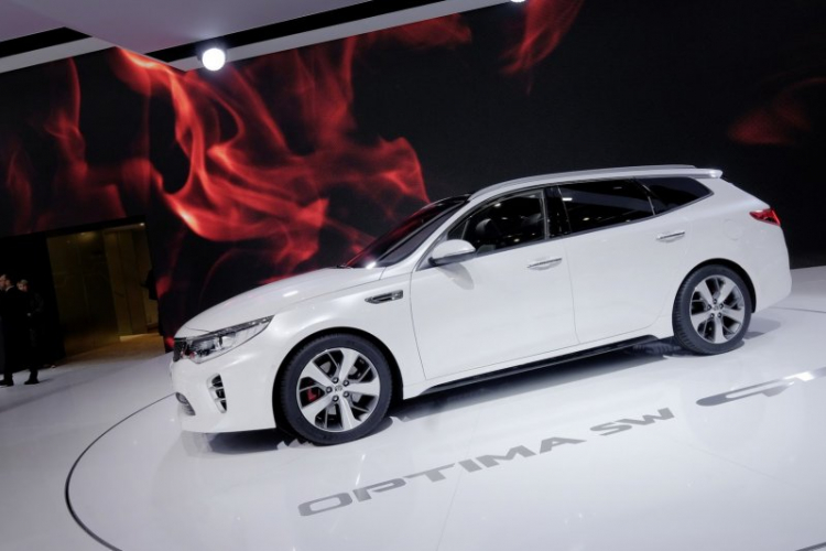 Kia Optima Sportswagon đẹp rạng ngời dành riêng cho châu Âu