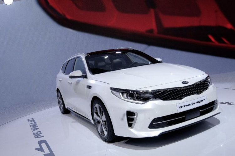 Kia Optima Sportswagon đẹp rạng ngời dành riêng cho châu Âu