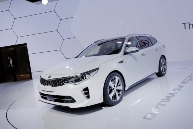 Kia Optima Sportswagon đẹp rạng ngời dành riêng cho châu Âu