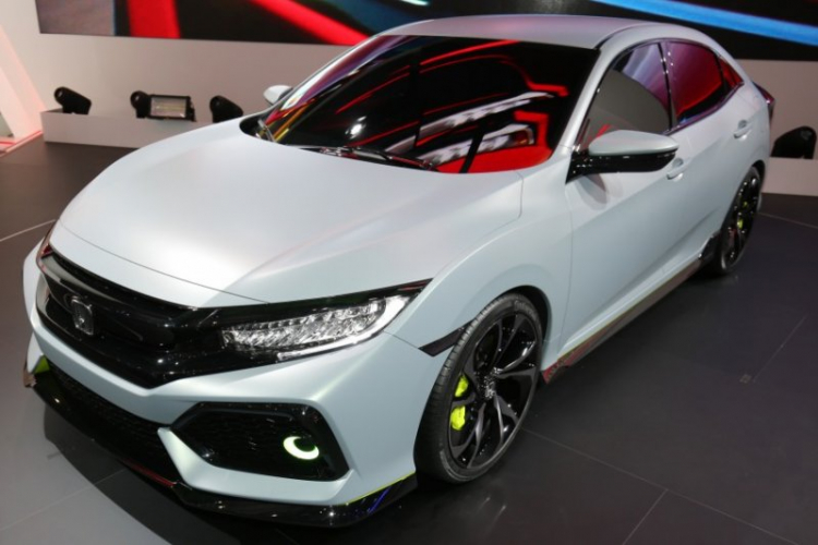 Honda Civic Hatchback 2017 lần đầu lộ diện