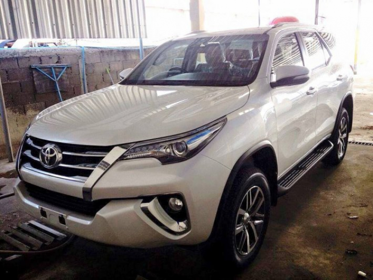 Toyota Fortuner 2016 “lột xác” với gói TRD Sportivo