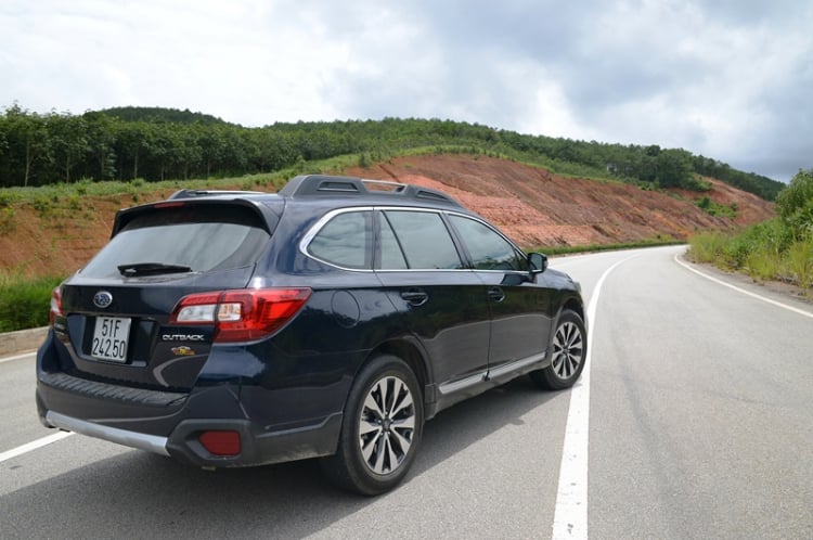 Cảm nhận Subaru Outback 3.6R 2015 sau 5,000 km.