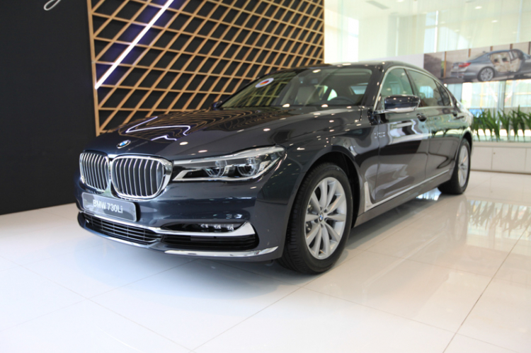 Em đi xem BMW 730Li mới ra của Euro Auto