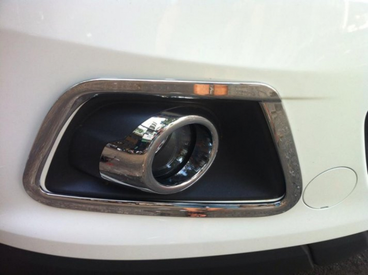 Gắn thêm phụ kiện cho xe Ford EcoSport Gắn thêm phụ kiện cho xe Ford EcoSport