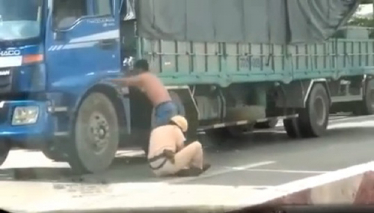 Võ công biểu diễn và Võ công thực tế của XXX