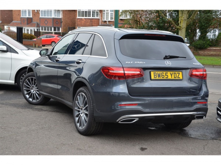 Chuyên đề về GLC 200 | GLC 250 4Matic | GLC 300 & GLC 300 2020 4Matic Chuyên đề về GLC 200 | GLC 250 4Matic | GLC 300 & GLC 300 2020 4Matic