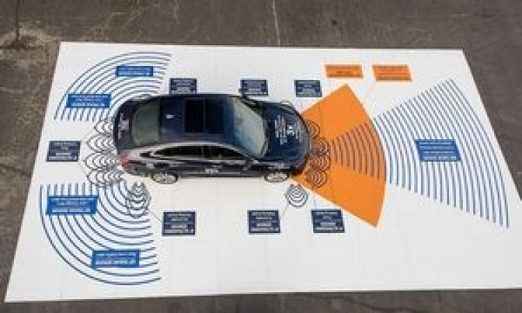 Hầu hết hãng ô tô đồng ý trang bị hệ thống tự động phanh vào 2022