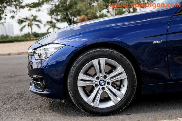 Lái thử BMW 330i giá gần 1,8 tỷ đồng tại Việt Nam