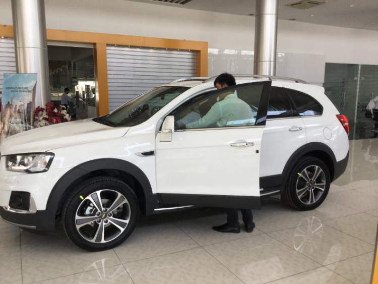 Chevrolet Captiva 2016 ra mắt tại Việt Nam, giá 879 triệu đồng