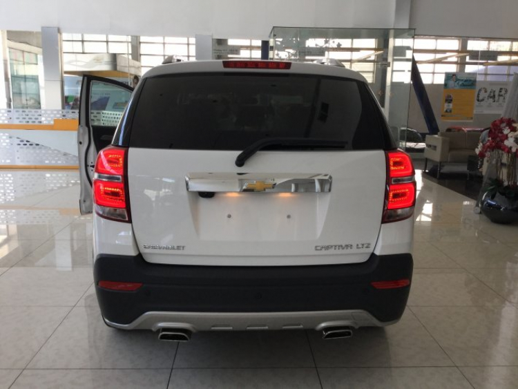 Chevrolet Captiva 2016 ra mắt tại Việt Nam, giá 879 triệu đồng Chevrolet Captiva 2016 ra mắt tại Việt Nam, giá 879 triệu đồng