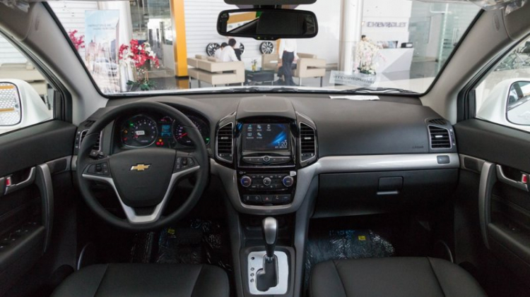 Chevrolet Captiva 2016 ra mắt tại Việt Nam, giá 879 triệu đồng