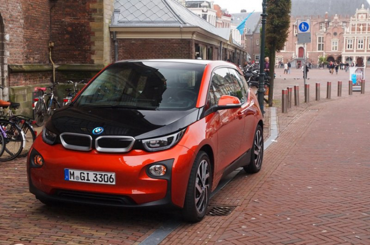 Consumer Reports khuyên không nên BMW i3