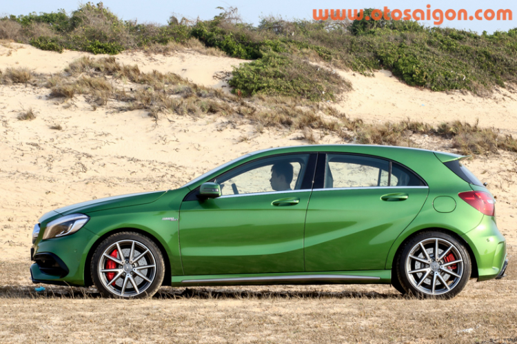 Lái thử mẫu xe đua đường phố Mercedes-AMG A45 4Matic 2016