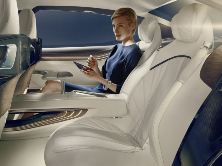 BMW sẽ ra xe mới cạnh tranh với Maybach