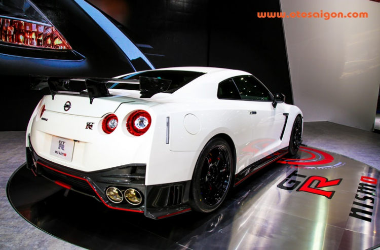 Vẻ đẹp đầy mê hoặc của “quỷ dữ” Nissan GT-R Nismo