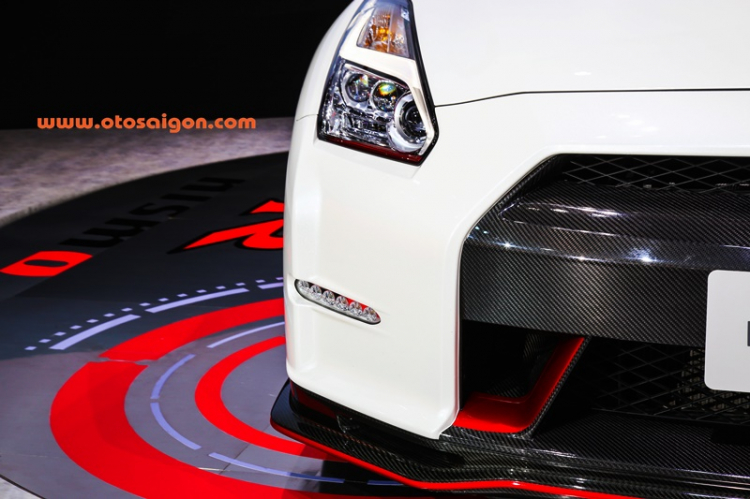 Vẻ đẹp đầy mê hoặc của “quỷ dữ” Nissan GT-R Nismo