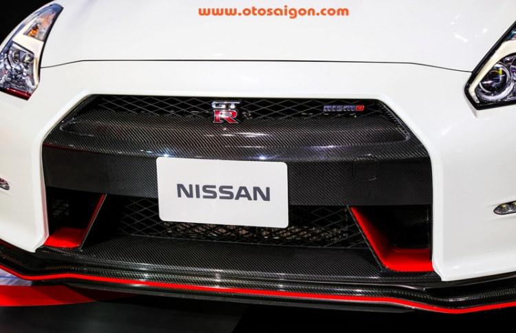 Vẻ đẹp đầy mê hoặc của “quỷ dữ” Nissan GT-R Nismo