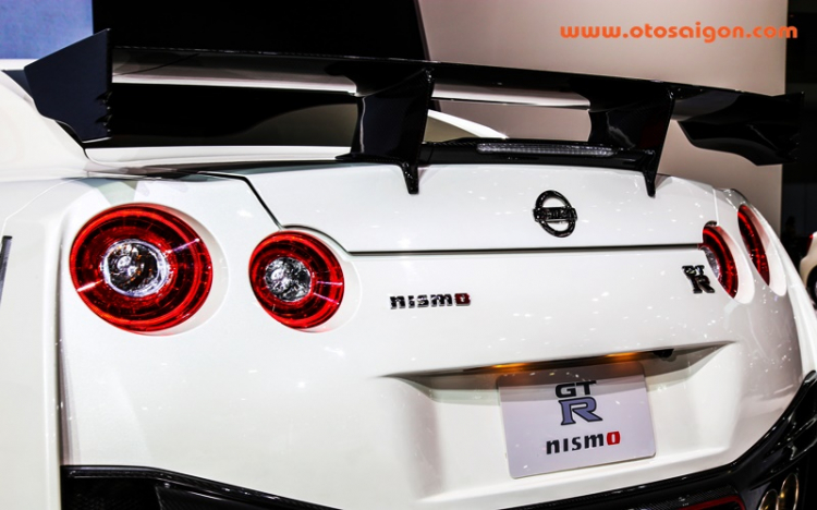 Vẻ đẹp đầy mê hoặc của “quỷ dữ” Nissan GT-R Nismo