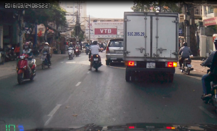 Ai sai ai đúng?