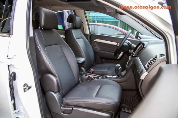 Cận cảnh Chevrolet Captiva 2016 tại Việt Nam Cận cảnh Chevrolet Captiva 2016 tại Việt Nam